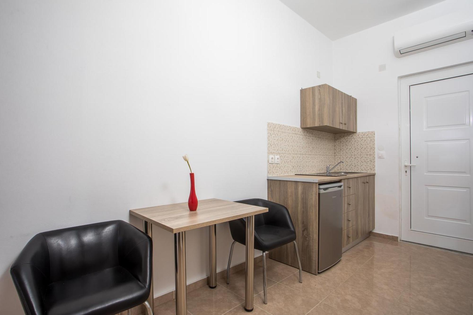 Al Mare Apartments Afantou Eksteriør bilde