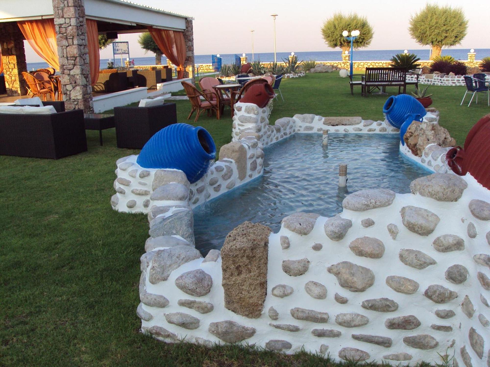 Al Mare Apartments Afantou Eksteriør bilde