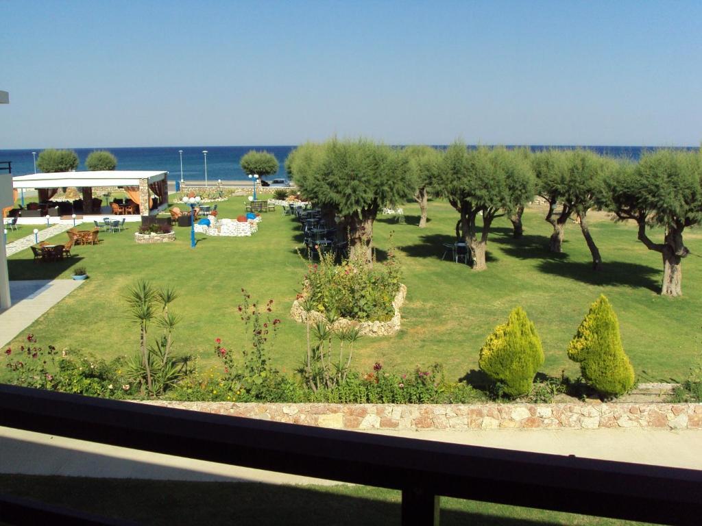Al Mare Apartments Afantou Eksteriør bilde